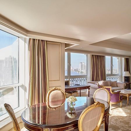 Four Seasons Cairo At The First Residence Giza Exteriér fotografie A suite at the Four Seasons Hotel