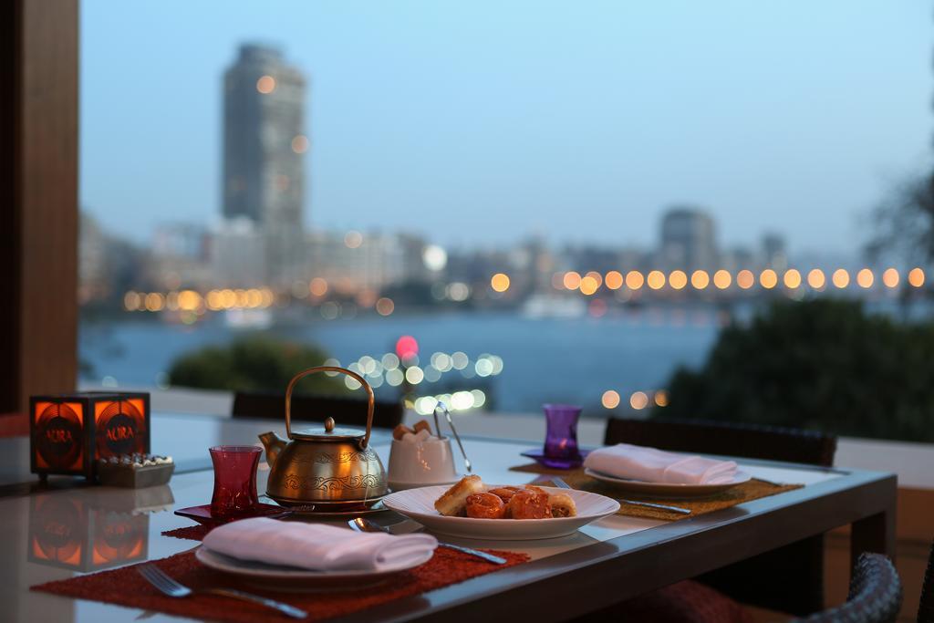 Four Seasons Cairo At The First Residence Giza Exteriér fotografie View from the restaurant