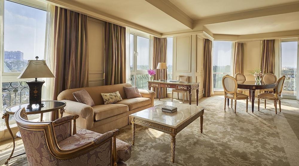 Four Seasons Cairo At The First Residence Giza Exteriér fotografie A suite at the Four Seasons Hotel